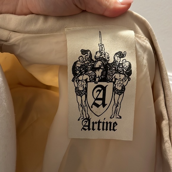 Sexy French Tails Riding Jacket in Beige -M - Picture 4 of 4